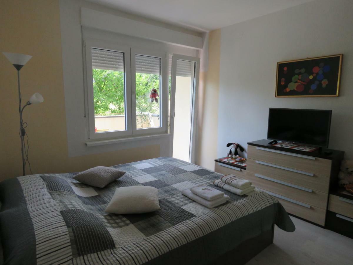 Apartman Snjeska Buzet Esterno foto